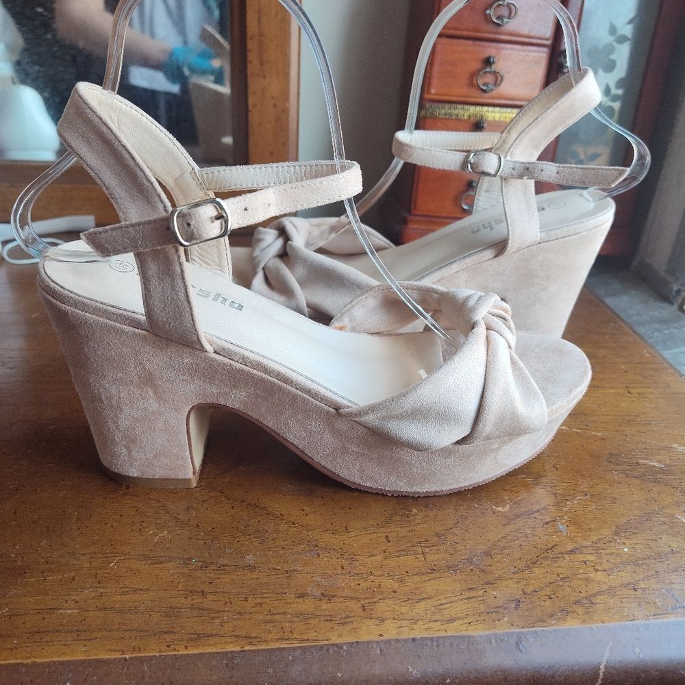 Women's Platform Heels Ankle Strap Sandals Peep Toe Suede Wedges 8.5
